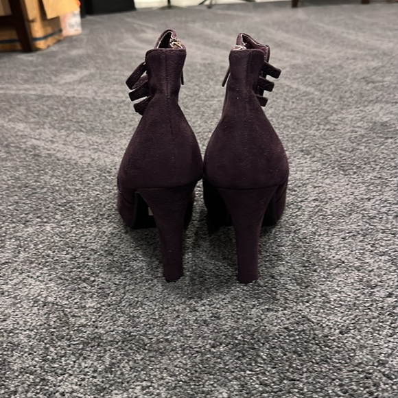 NEW LOWER PRICE!! Lane Bryant Heeled Ankle Booties - Picture 5 of 7